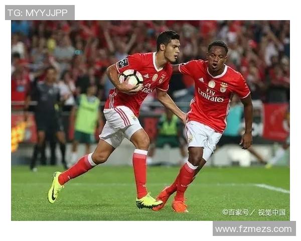 恒大与拜仁阵容对比分析揭示两队实力差异与战术特点